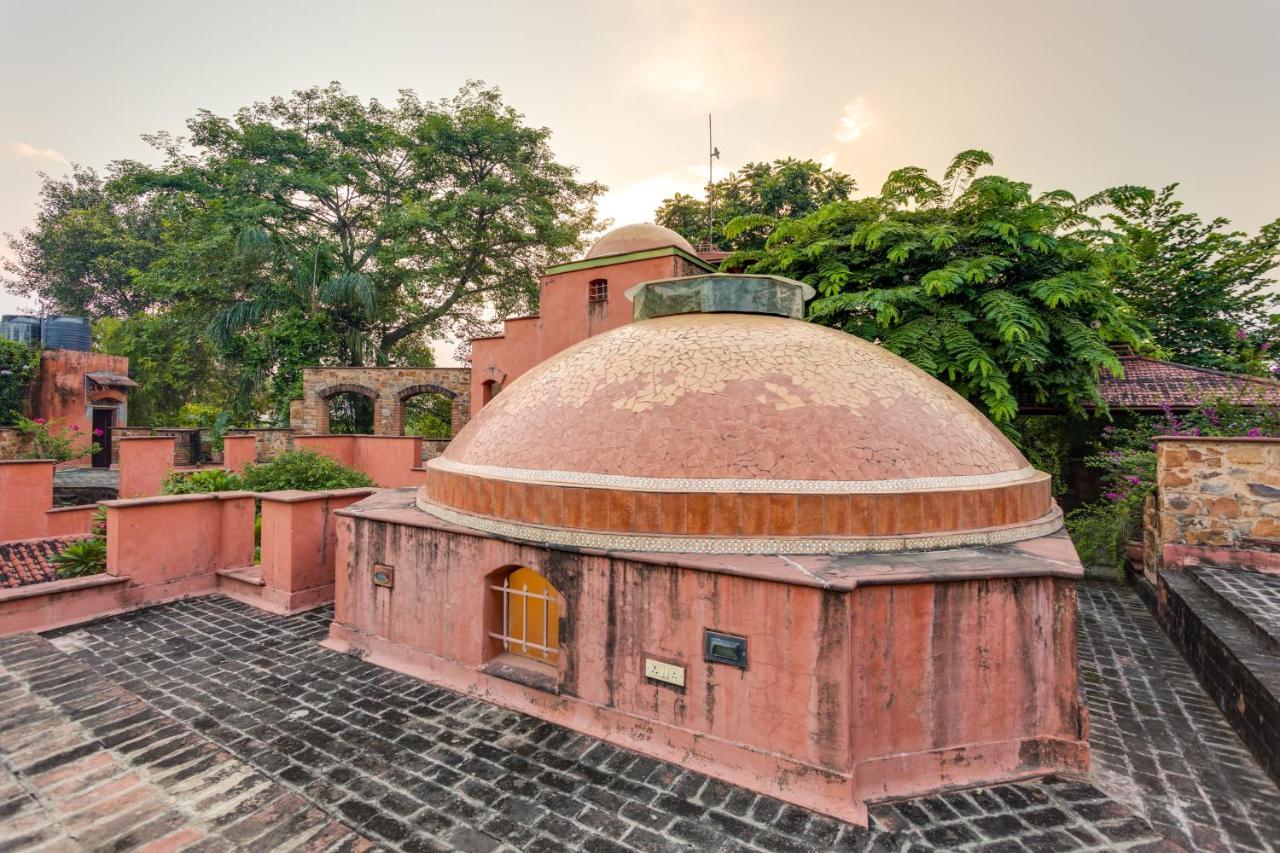 Hostie Chinar Haveli - Heritage Home With Pool, Γκουργκάον Εξωτερικό φωτογραφία
