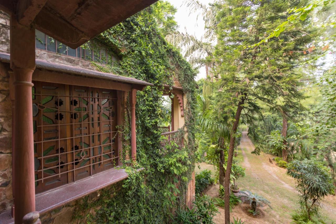 Hostie Chinar Haveli - Heritage Home With Pool, Γκουργκάον Εξωτερικό φωτογραφία