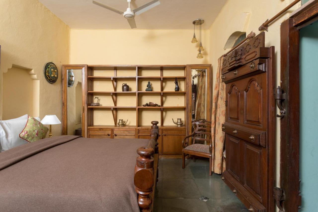 Hostie Chinar Haveli - Heritage Home With Pool, Γκουργκάον Εξωτερικό φωτογραφία