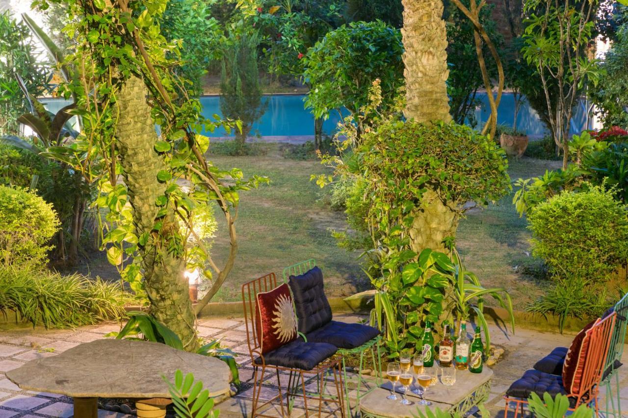 Hostie Chinar Haveli - Heritage Home With Pool, Γκουργκάον Εξωτερικό φωτογραφία