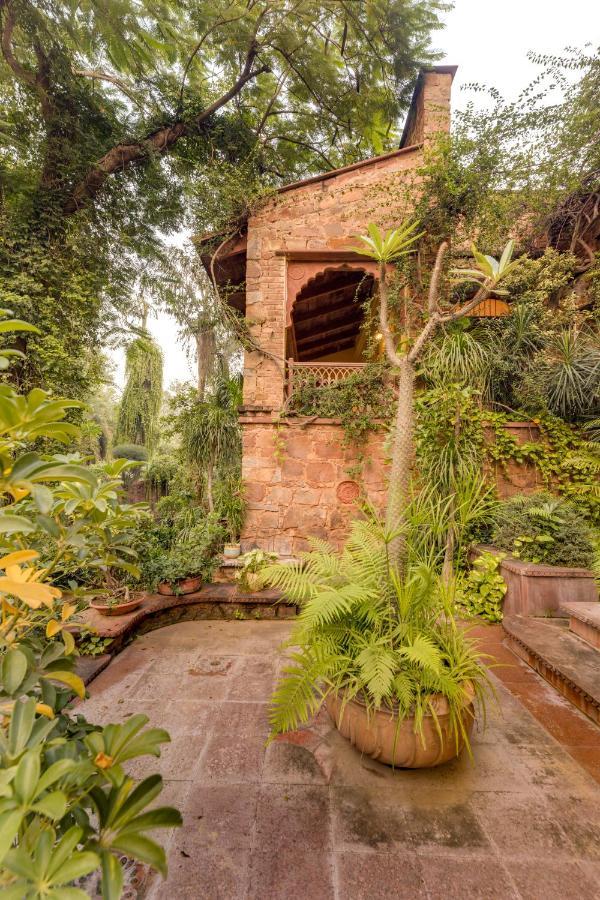 Hostie Chinar Haveli - Heritage Home With Pool, Γκουργκάον Εξωτερικό φωτογραφία